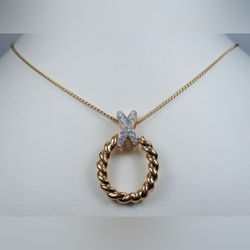 Nina Ricci Gold Plated Pendant with Swarovski Crystals - 16-18"
Length NWT